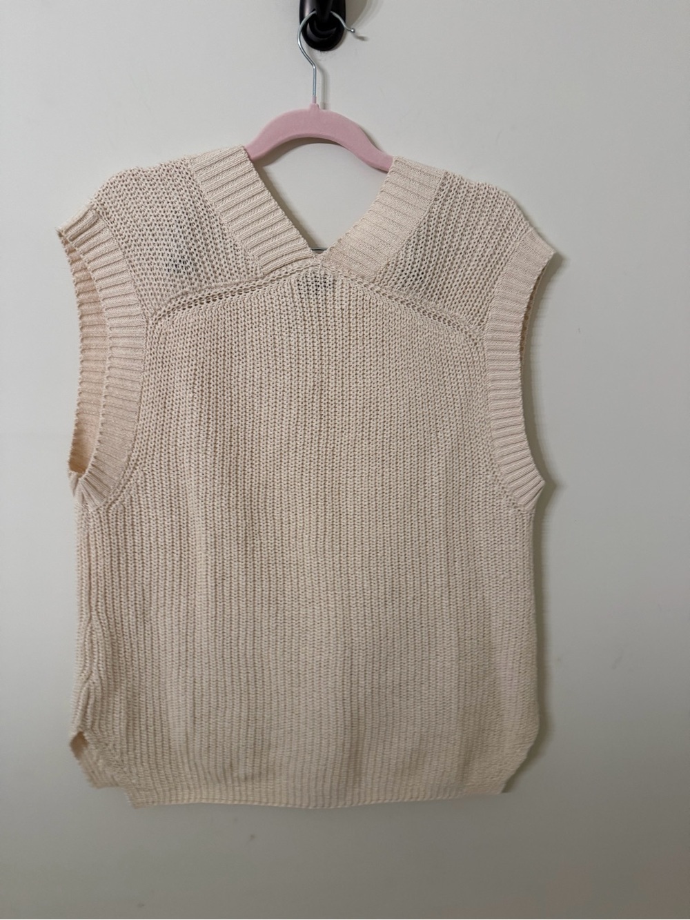 BE COOL Cream V-Neck Sleeveless Knit Vest - Picture 3 of 3